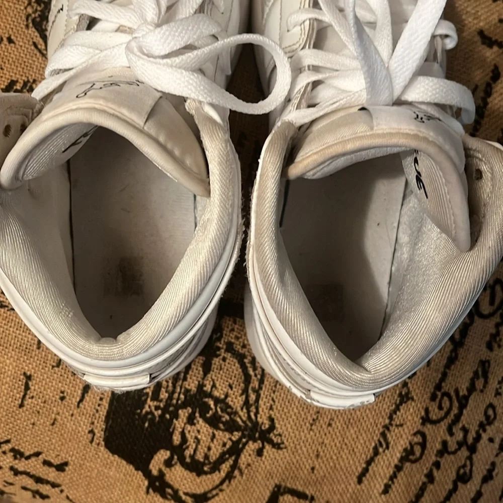 Air Jordan 1 Mid - Picture 4 of 11